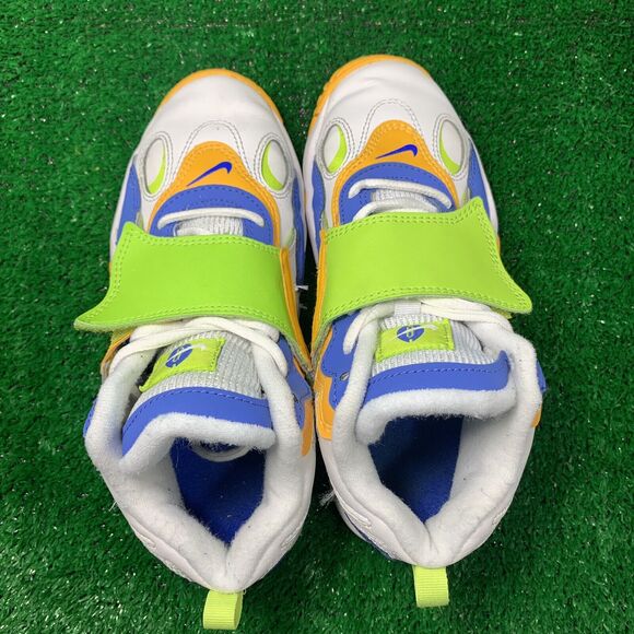 Nike Air Max Speed Turf Boys Size 4Y White Athletic Shoes Sneakers DR9869-100 - Picture 4 of 9